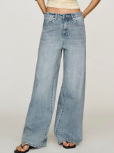 Load image into Gallery viewer, 2K Relaxed Jeans