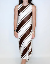 Load image into Gallery viewer, Davina Midi Dress
