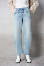 Load image into Gallery viewer, Fran Studded Barrel Jeans
