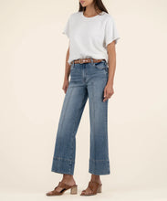 Load image into Gallery viewer, Meg Seam Wide Leg Jeans
