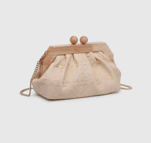 Elanor Clutch