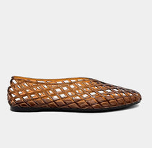Load image into Gallery viewer, Alania Jelly Flats
