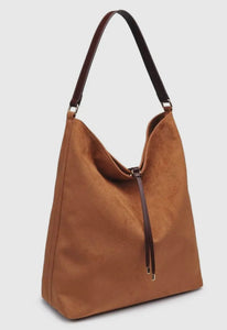 Felicity Hobo