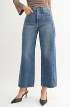 Load image into Gallery viewer, Kelly Barrel Jeans
