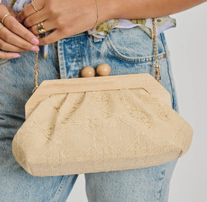 Elanor Clutch