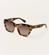 Load image into Gallery viewer, Park Avenue Tort Sunglasses
