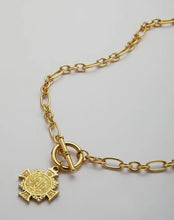 Load image into Gallery viewer, Benedict Toggle Necklace
