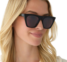 Load image into Gallery viewer, Avril Sunglasses
