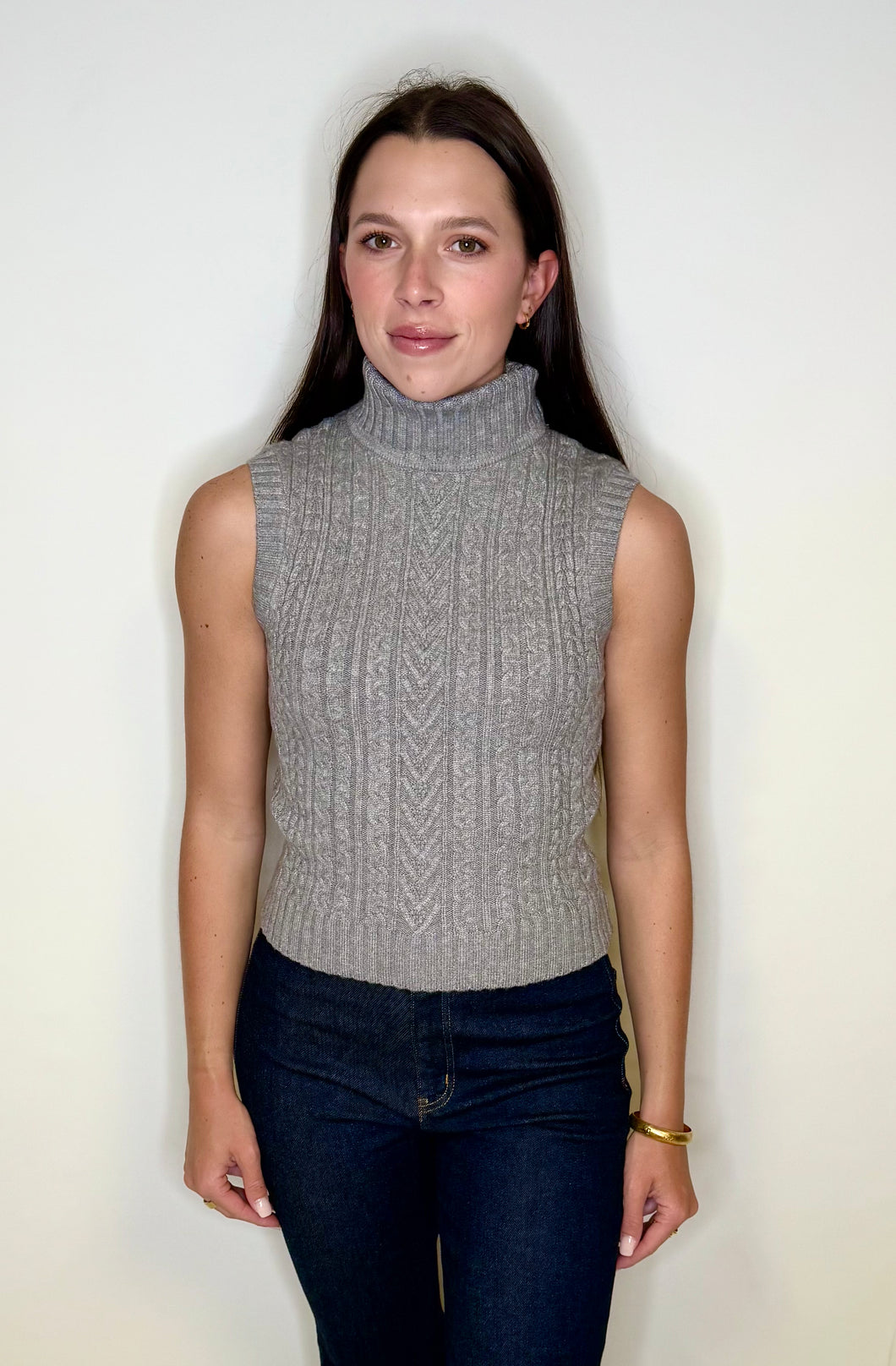 Cable Sleeveless Sweater
