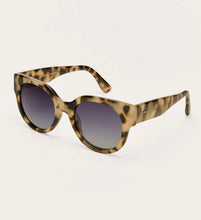 Load image into Gallery viewer, Lunch Date Tort Sunglasses
