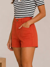 Load image into Gallery viewer, Dahlia Linen Shorts
