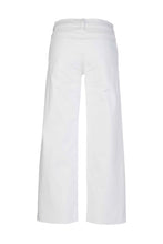 Load image into Gallery viewer, Avery Optic Jeans
