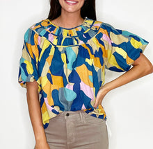 Load image into Gallery viewer, Short Sleeve Smocked Print Top
