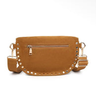 Load image into Gallery viewer, Gizelle Suede Camel Bag
