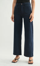 Load image into Gallery viewer, Morgan Patch Pocket Jeans
