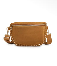 Load image into Gallery viewer, Gizelle Suede Camel Bag
