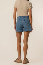 Load image into Gallery viewer, Jane Vibe Shorts
