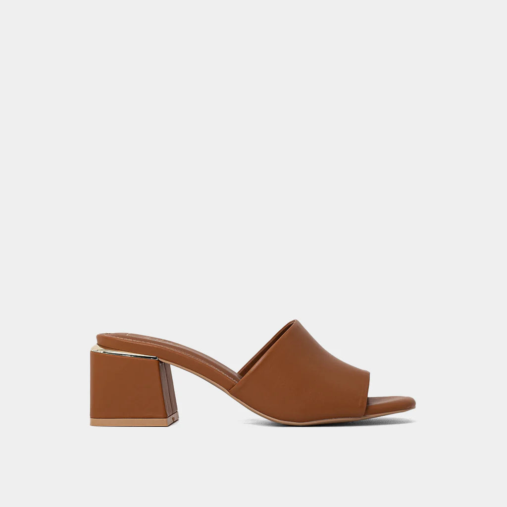 Glenda Heels