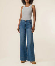 Load image into Gallery viewer, Maya Journey Jeans
