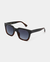 Load image into Gallery viewer, Nancy Black Sunglasses
