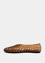 Load image into Gallery viewer, Alania Jelly Flats
