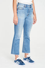 Load image into Gallery viewer, Shy Girl PDA Crop Flares
