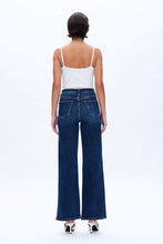 Load image into Gallery viewer, Linda Wide Leg Jeans
