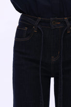 Load image into Gallery viewer, Cloe Jeans
