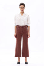 Load image into Gallery viewer, Jamie Cappuccino Jeans
