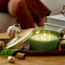 Load image into Gallery viewer, Frasier Fir Green 4 Wick Candle
