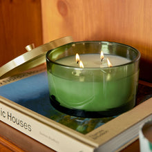 Load image into Gallery viewer, Frasier Fir Green 4 Wick Candle
