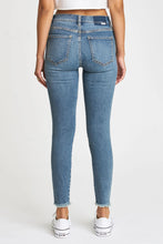 Load image into Gallery viewer, Moneymaker Skinny Jeans
