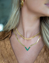 Load image into Gallery viewer, Hutton Necklace
