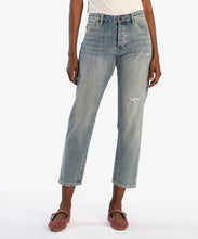 Load image into Gallery viewer, Elizabeth Boyfriend Jeans
