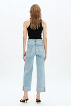 Load image into Gallery viewer, Zephyrine Jeans

