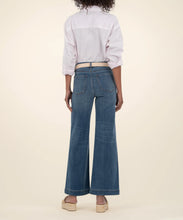 Load image into Gallery viewer, Meg Loyalty Jeans
