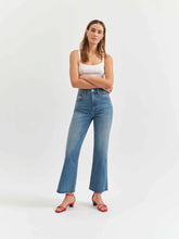 Load image into Gallery viewer, Soho Vixen Jeans
