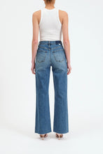 Load image into Gallery viewer, Far Out Stunner Jeans

