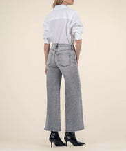 Load image into Gallery viewer, Meg Grey Jeans
