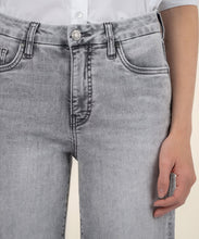 Load image into Gallery viewer, Meg Grey Jeans

