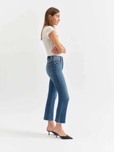 Load image into Gallery viewer, Shy Girl Influencer Jeans
