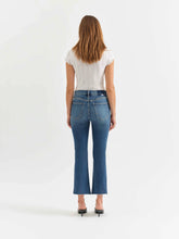 Load image into Gallery viewer, Shy Girl Influencer Jeans
