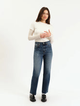 Load image into Gallery viewer, Sundaze Authentic Jeans
