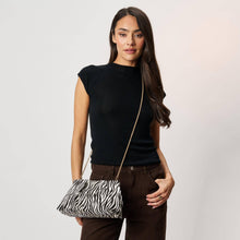 Load image into Gallery viewer, Elva Zebra Clutch
