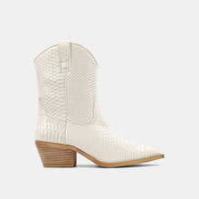 Load image into Gallery viewer, Zou Zou Snake Boots
