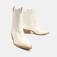 Load image into Gallery viewer, Zou Zou Snake Boots
