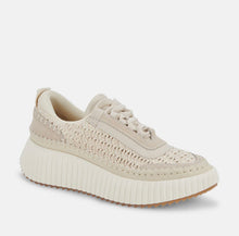 Load image into Gallery viewer, Dolmen Sneakers

