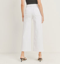 Load image into Gallery viewer, Cropped Utility Jeans
