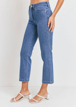 Load image into Gallery viewer, Relaxed Straight Leg Jeans
