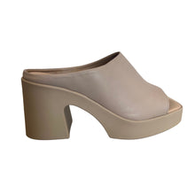 Load image into Gallery viewer, Faye Nude Heels
